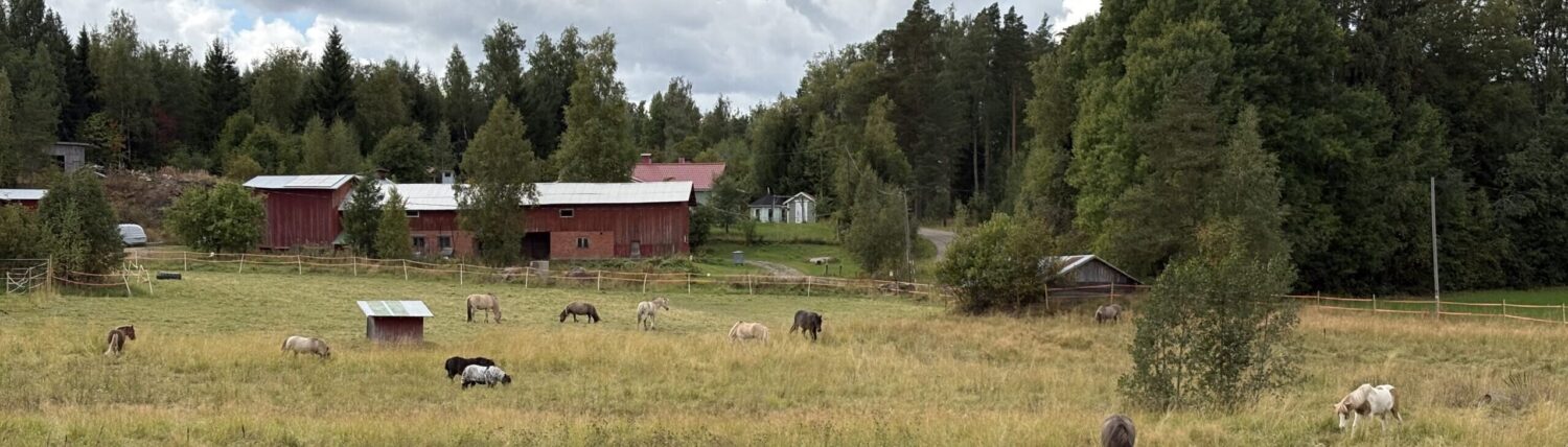 Pieniä Kavioita -ponitalli